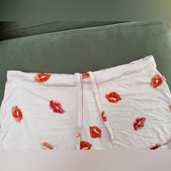 SKIMS SLEEP STRAIGHT LEG PANTS CHERRY BLOSSOM
LIPSTICK XS - Picture 12 of 12